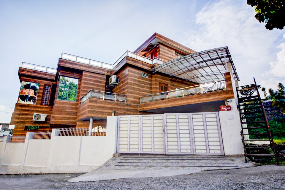 OYO Home 77956 Delightful Stay, Rajpur Road Dehradun, Dehradun