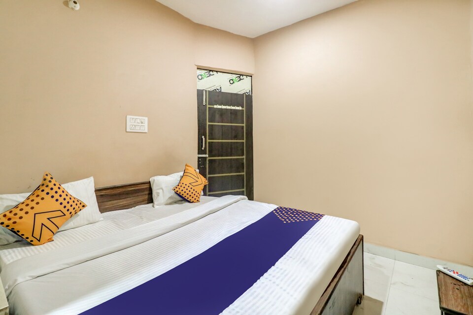 SPOT ON FAR319 Royal King Guest House , Faridabad, Faridabad