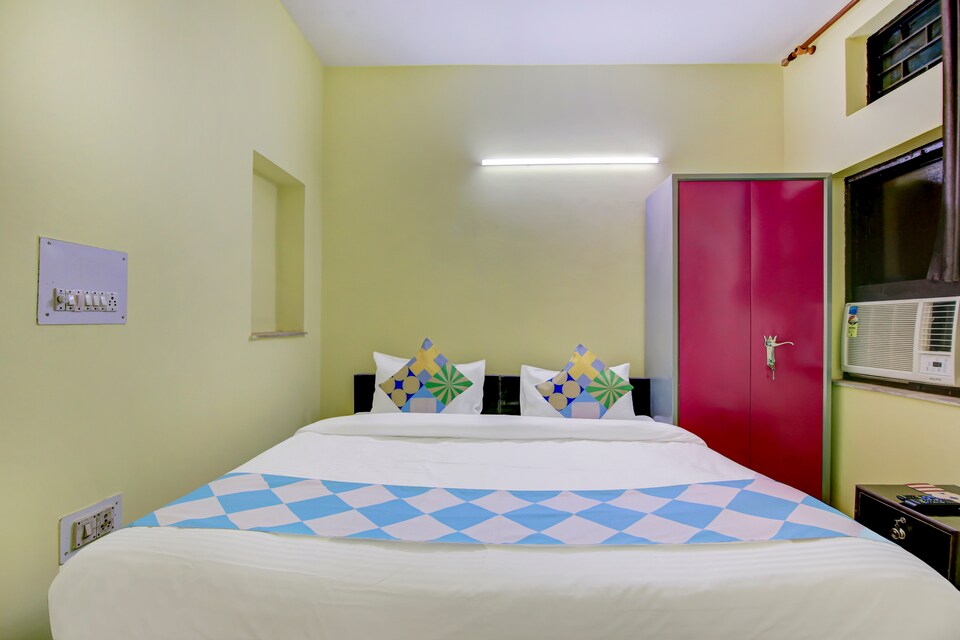 OYO Home 77974 Peaceful Stay Laxman Chowk, Dehradun ISBT, Dehradun