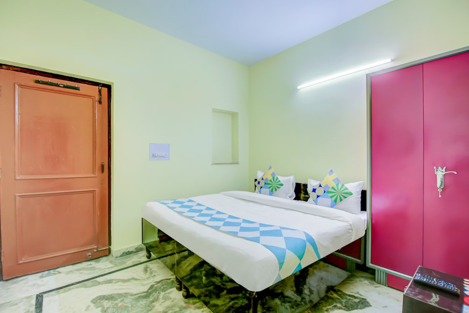 OYO Home 77974 Peaceful Stay Laxman Chowk, Dehradun ISBT, Dehradun