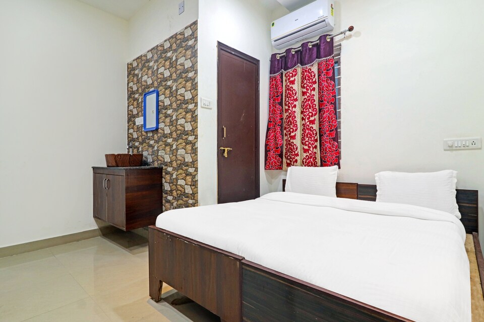 Live on HYD2465, Kondapur, Hyderabad