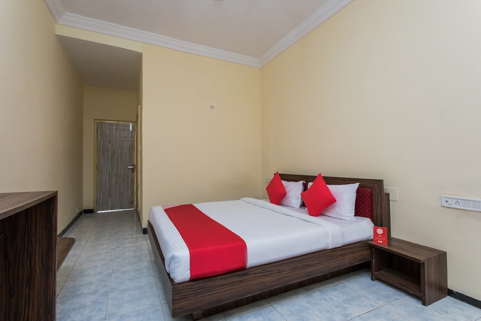 OYO 6536 Mayank Resort, Indore Bypass Road, Indore