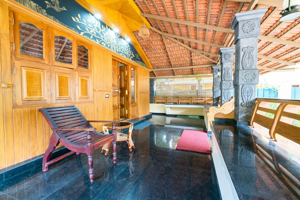 POP HOME 78021 Atharvam Resort, Cherai, Kochi