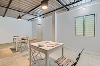 Super Hotel O Saraswati Niwas Vadgaon Budruk