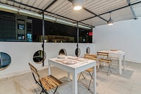 Super Hotel O Saraswati Niwas Vadgaon Budruk