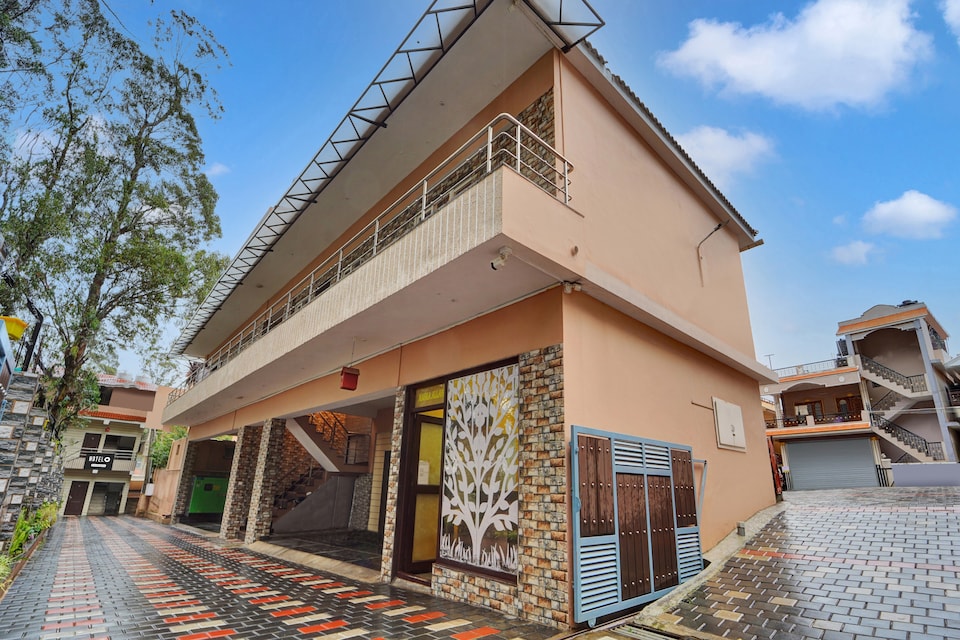 Super Hotel O Rose Garden Ooty Formerly New Star Cottages, Charing Cross Ooty, Ooty