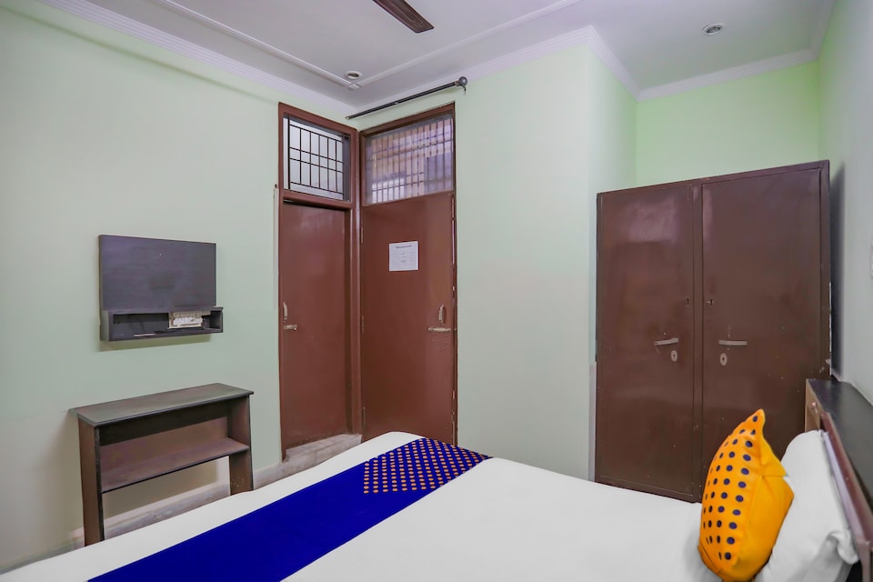 Live as NOD1353, Noida Industrial Area Mamura, Noida