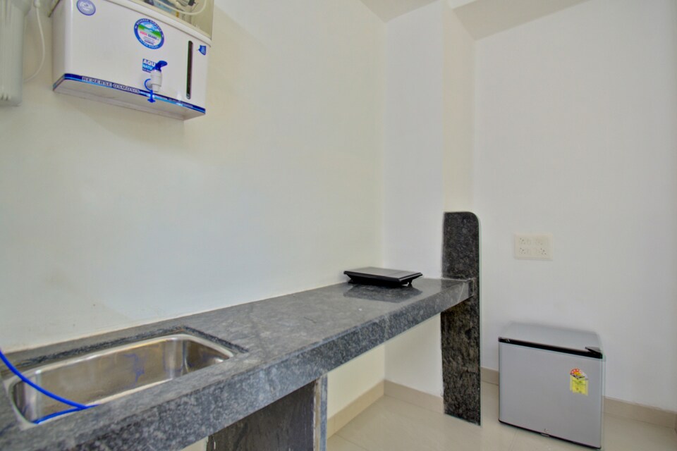 OYO Life Null, Viman Nagar, Pune