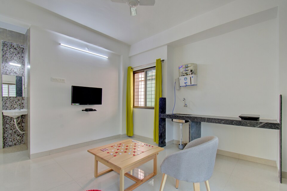 OYO Life Null, Viman Nagar, Pune