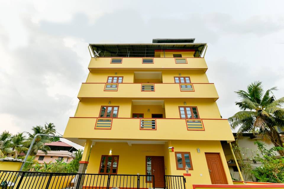 OYO 78059 Sam Apartment, Edapally Kochi, Kochi