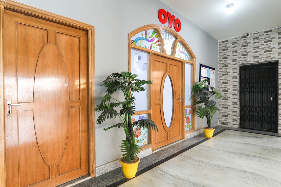 Hotel O Figtree Premier, Bailey Road, Patna