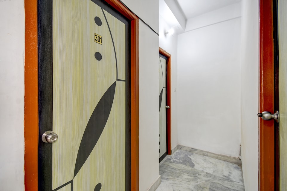 Hotel O Diamond Plaza, Ruby Hospital Kolkata, कोलकाता