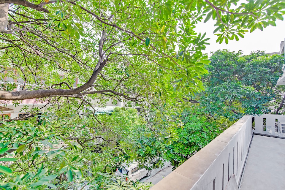 OYO 78143 Hotel Royal Ragecy, Kalkaji Delhi, Delhi