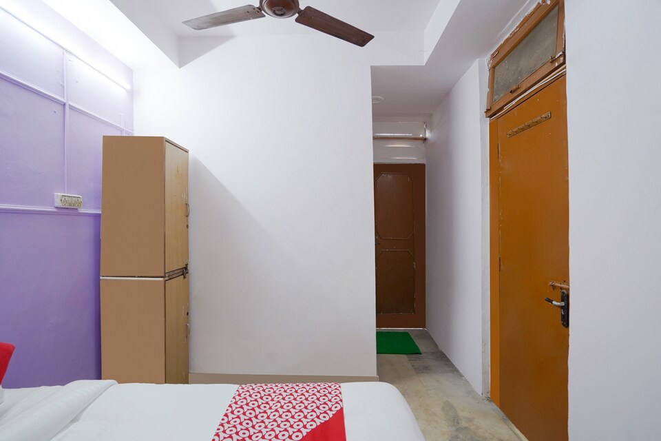 live as del3162, Anand Vihar Delhi, Delhi