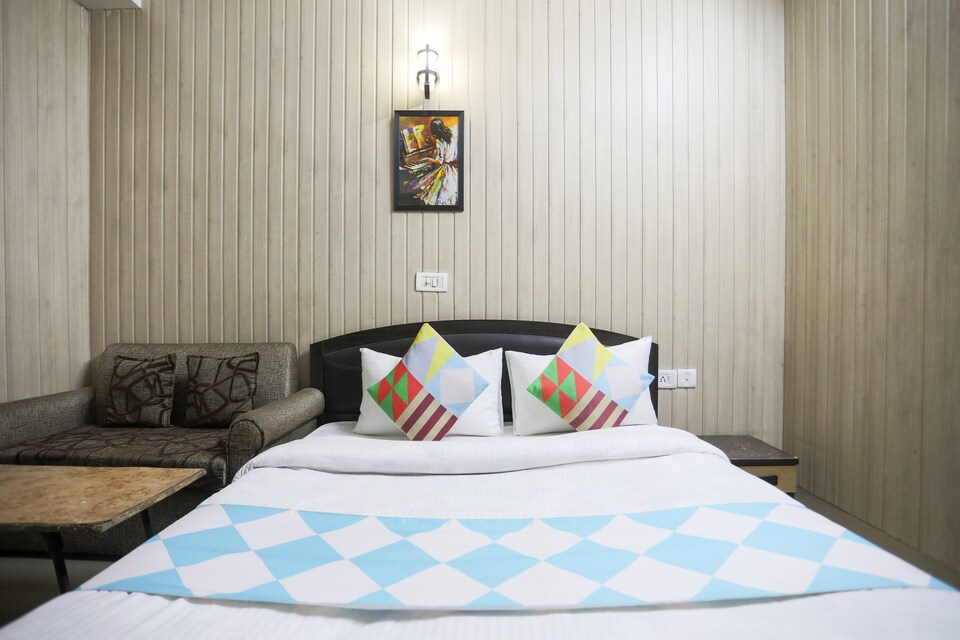 OYO 78193 Shivalik stay, Saket Delhi, Delhi