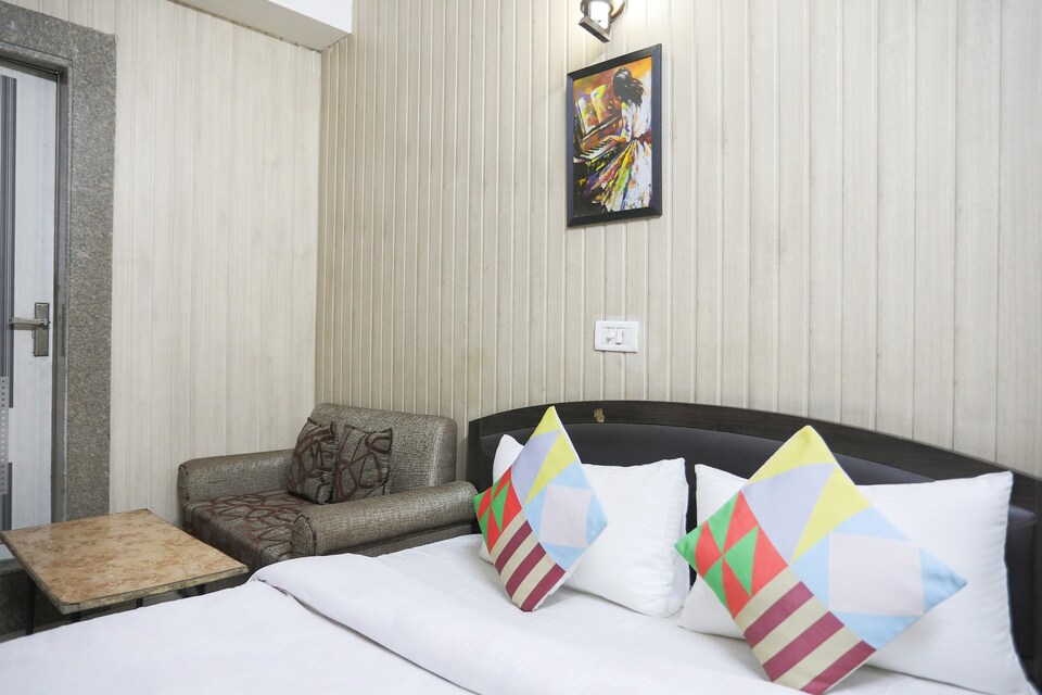 OYO 78193 Shivalik stay, Saket Delhi, Delhi