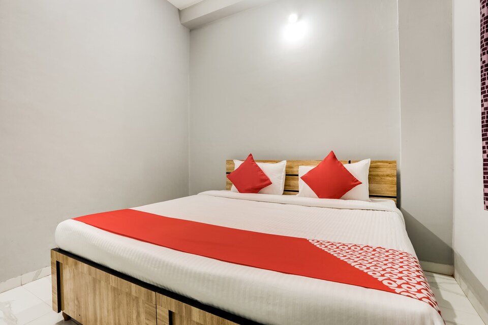 OYO HOME 78199 Sapphire Inn, Vijay Nagar Indore, Indore