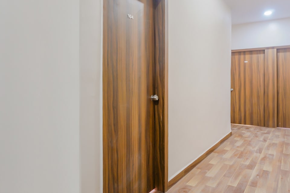 Hotel O Rest Inn, Koregaon Park Pune, Pune