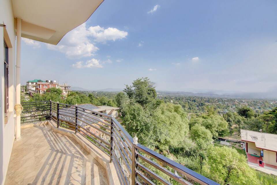 OYO Home Sharma Home, Dharamshala, Dharamshala