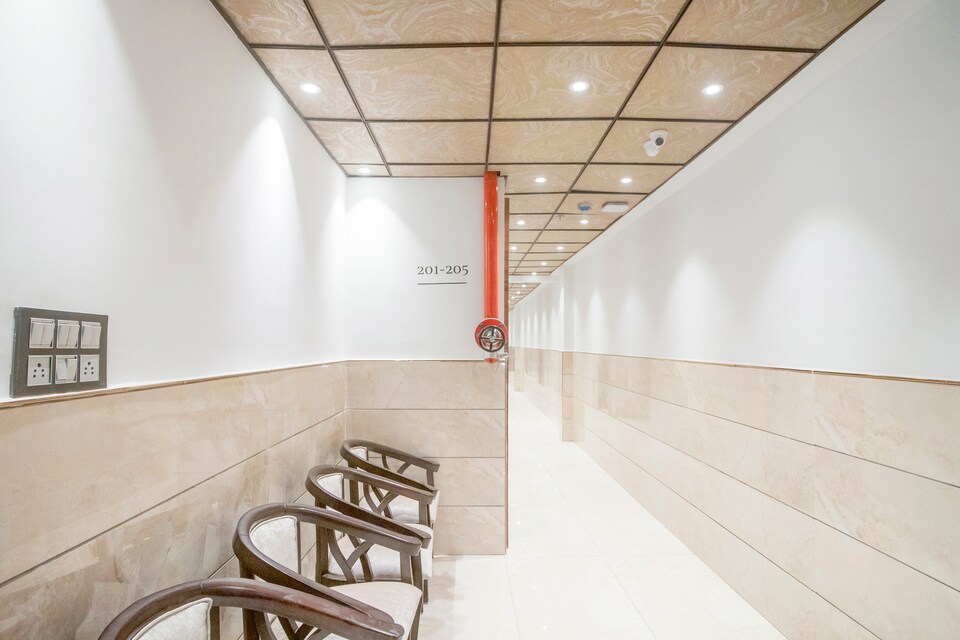 OYO 78322 Silver Key Sai Palace, Pitampura - Rohini Delhi, Delhi