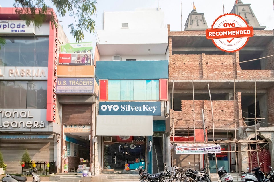 OYO 78322 Silver Key Sai Palace, Pitampura - Rohini Delhi, Delhi