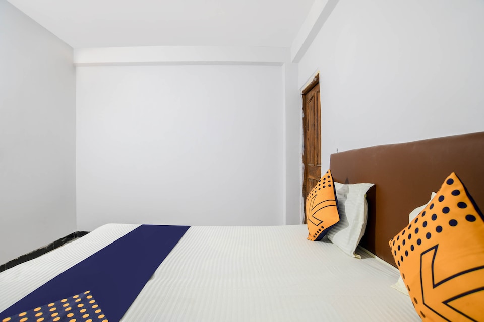 SPOT ON OYO, Pithampur Indore, Indore