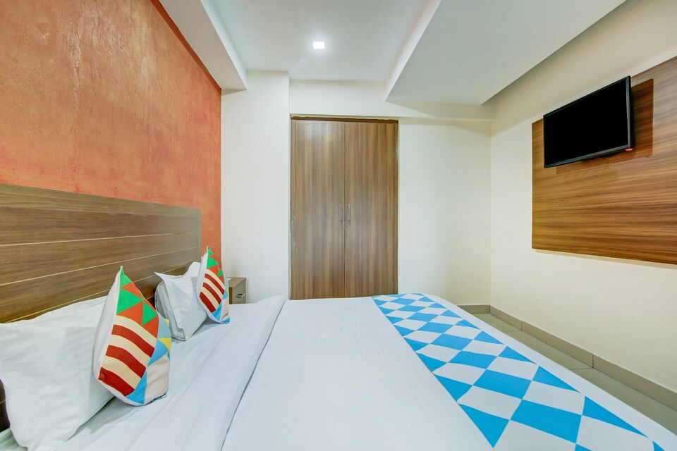 OYO 78335 Magnificent 2BHK Apartment, GMS Road Dehradun, Dehradun