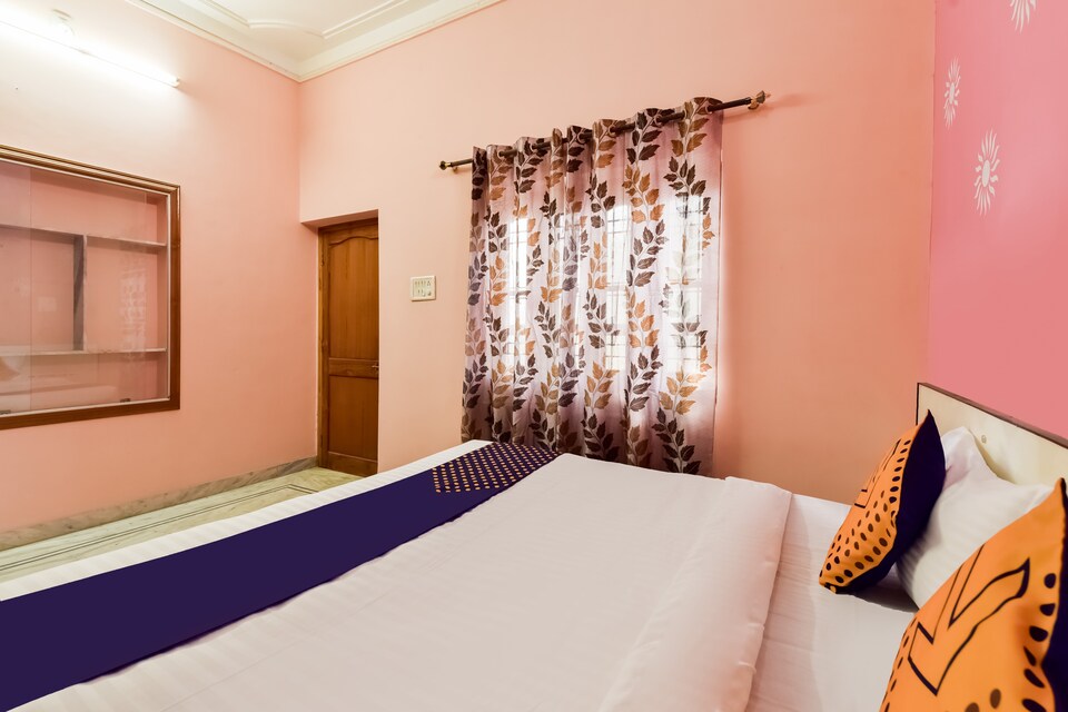 OYO The Holiday Home, Udaipur Central, Udaipur