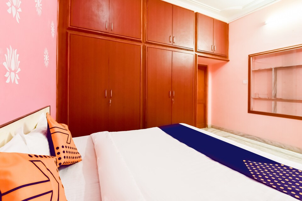 OYO The Holiday Home, Udaipur Central, Udaipur