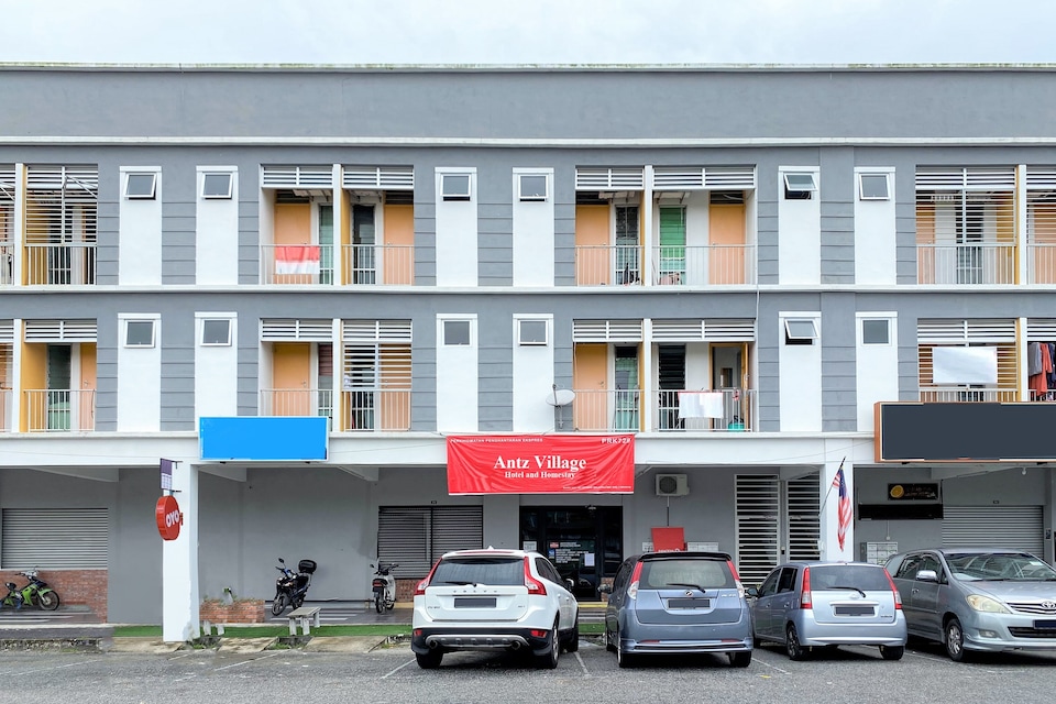 OYO 90175 Antz Village, Kampar, Kampar