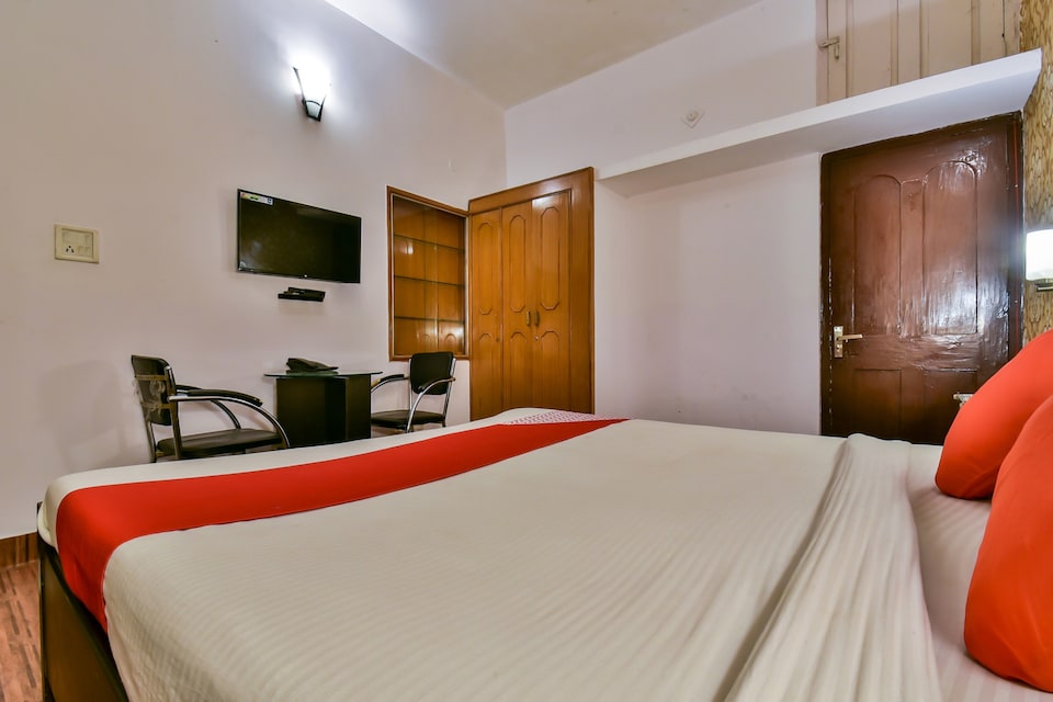 OYO 78412 Buddha Palace, Boring Road Patna, Patna