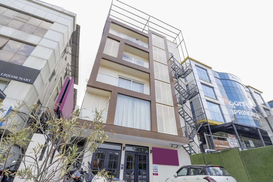 OYO Townhouse 387 Grand Vista Koramangala , Koramangala Sony World Signal, Bangalore