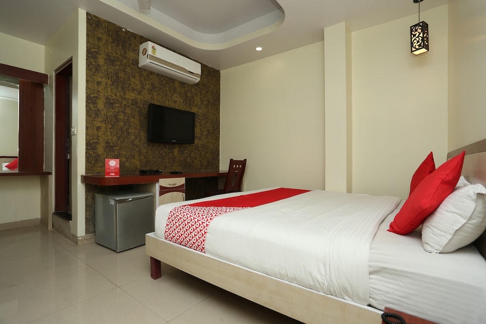 OYO 992 Hotel Jalsa, MP Nagar Bhopal, Bhopal