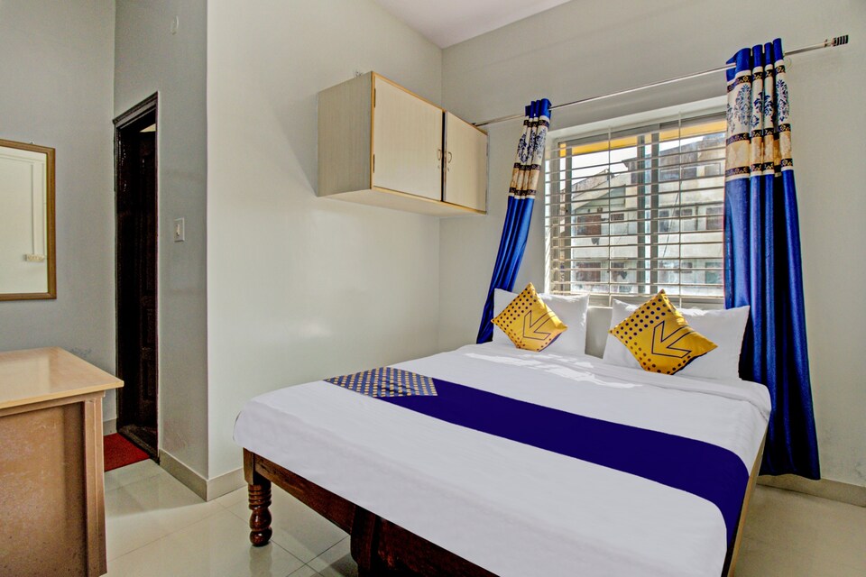 SPOT ON A Class Suites Near Hare Krishna Hill, Yeshwantupur Bangalore, Bangalore