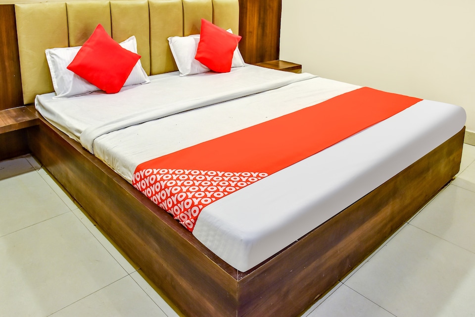 OYO 78471 Hotel Platinum, Bilaspur, Bilaspur