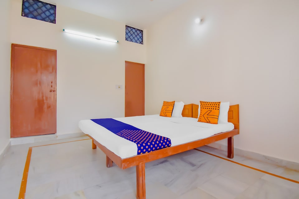 OYO 78486 Ganga Usha Guest House, Laxman Jhoola Rishikesh, Rishikesh
