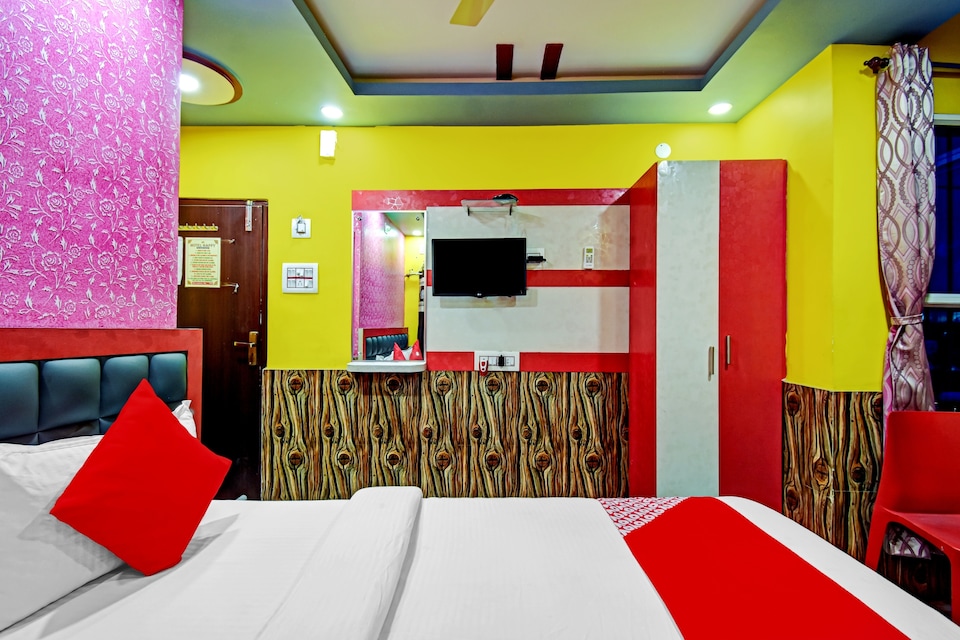 OYO 78537 Flagship Hotel Happy, VIP Road Kolkata, Kolkata