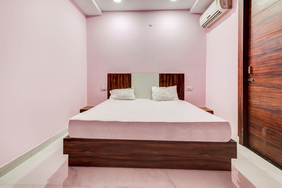 SPOT ON GWL170 Hotel Sara  Inn, Lashkar, Gwalior