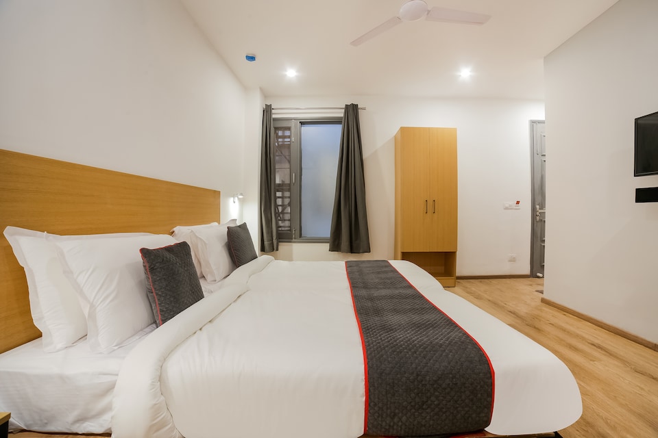 Townhouse Artemis Hospital Near Unitech Cyber Park, Huda 2, Gurgaon