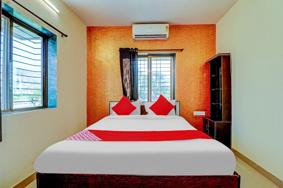 OYO Seven Hills Inn, Lonavala, Lonavala