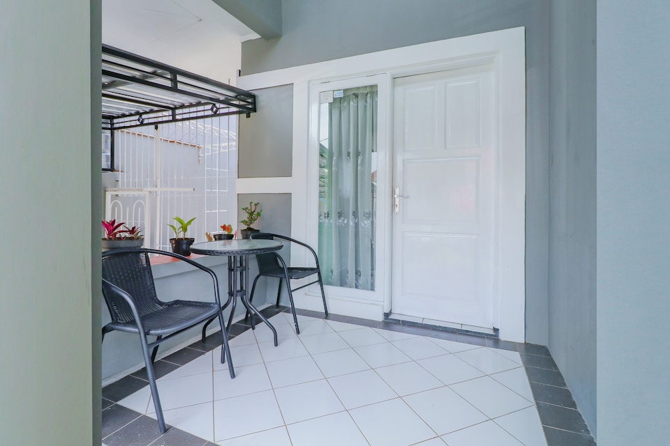 OYO 90255 Villa Cipendawa Md28 Cianjur, Cianjur Puncak, Puncak Cipanas