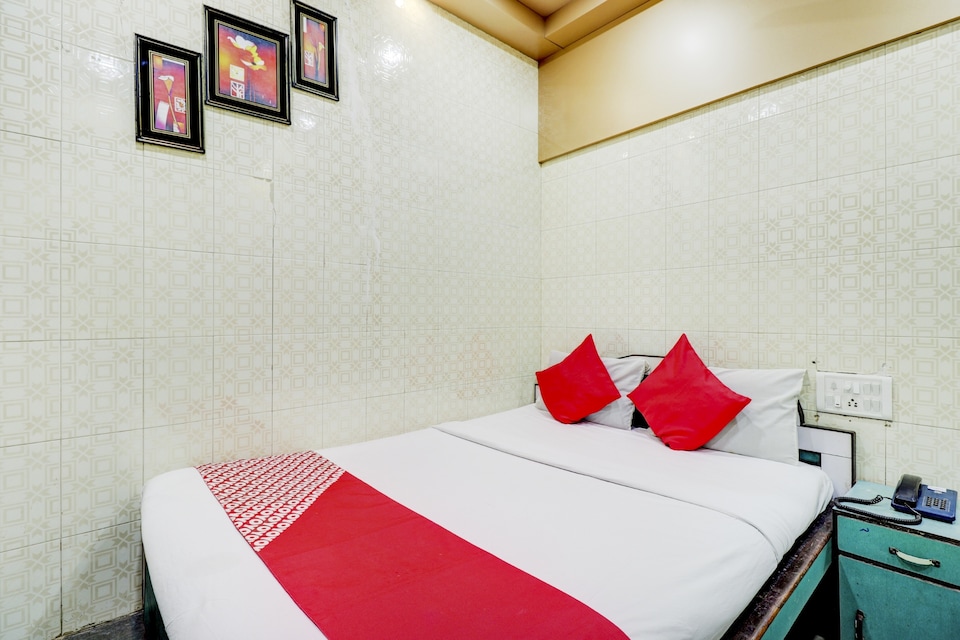 OYO 78574 Hotel Jeddah, Mumbai CST-Churchgate-Colaba, Mumbai