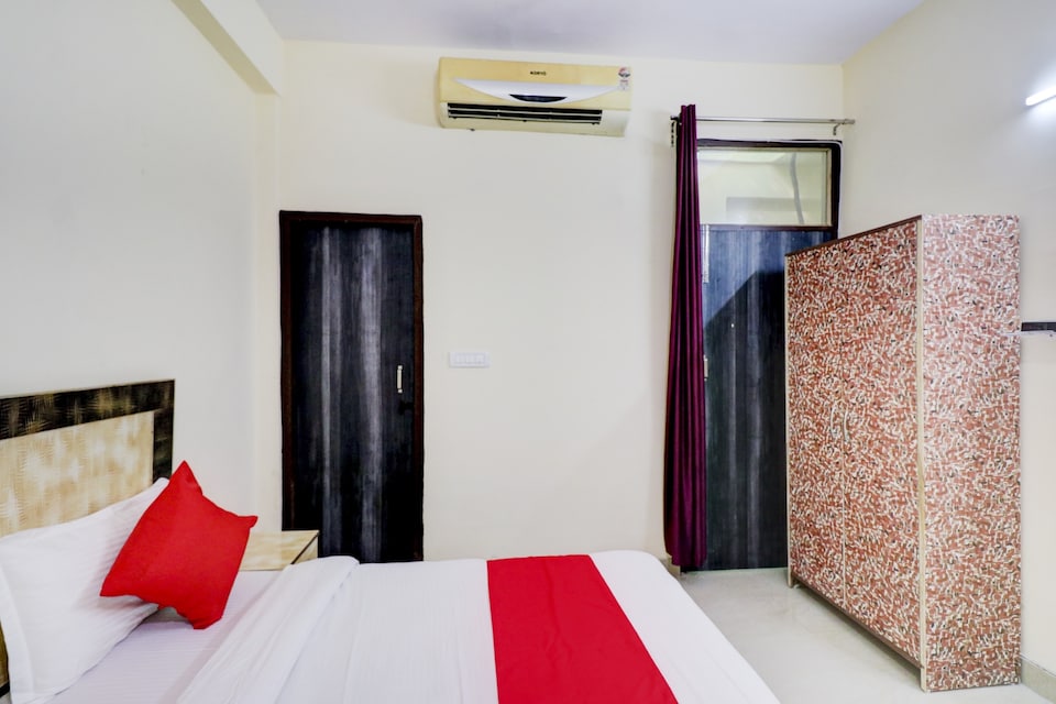 OYO 78587 Vip Residency, Ghaziabad City, Ghaziabad