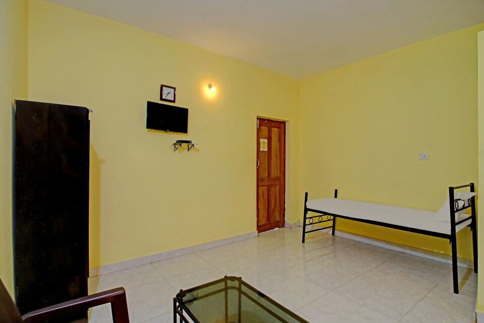 OYO Home 78589 Rudra Holiday Home, Calangute Goa, Goa
