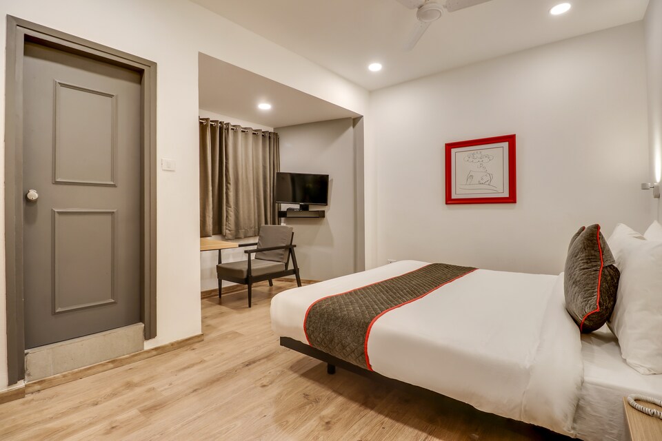 OYO Townhouse 591 Hotel Woodland, Townhouse Nagpur, Book ₹1214 OYO