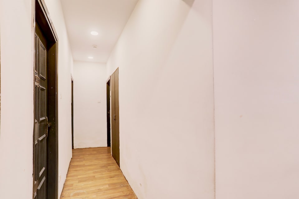 Super Townhouse Nagpur Junction Formerly Hotel Woodland, Bus Stand Nagpur, Nagpur