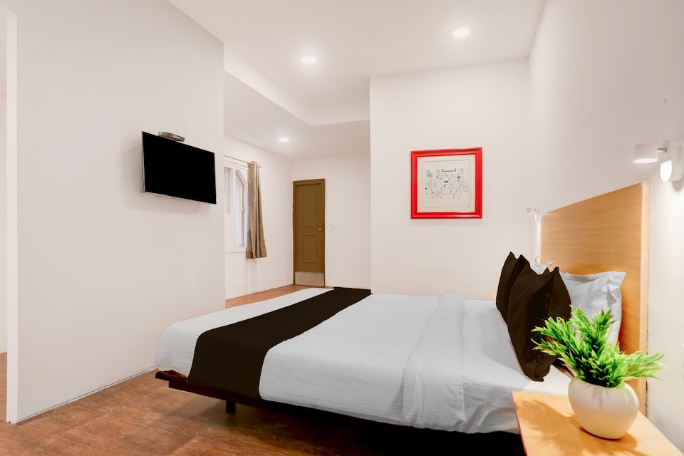 Super Townhouse Nagpur Junction Formerly Hotel Woodland, Bus Stand Nagpur, Nagpur