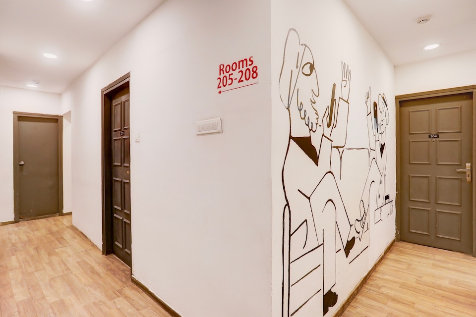 Super Townhouse Nagpur Junction Formerly Hotel Woodland, Bus Stand Nagpur, Nagpur