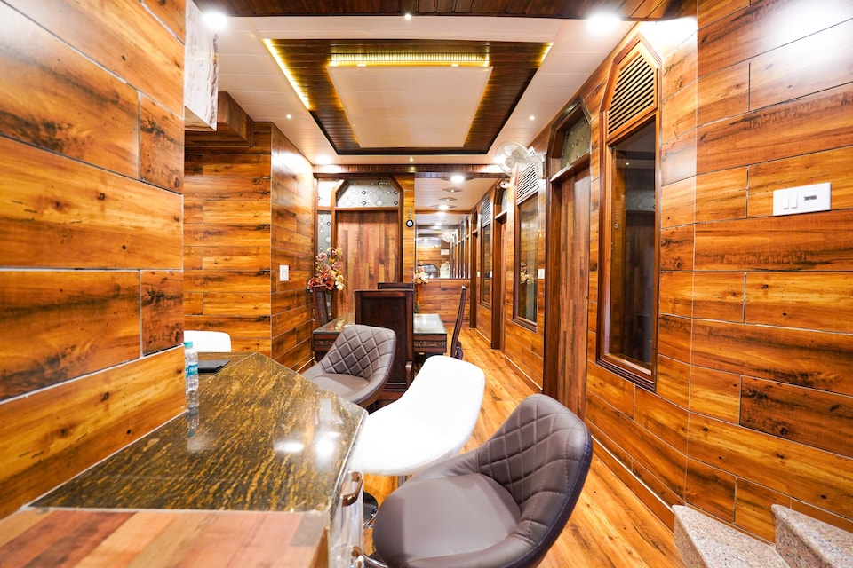 Hotel O MANSHA RESIDENCY, Moti Nagar, Delhi