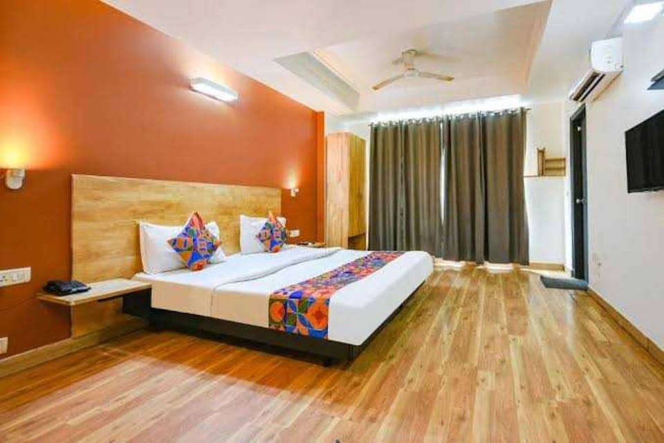 Hotel O My Comfortable, Kalkaji Delhi, Delhi